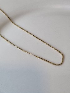 Colar trabalhado dourado
