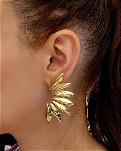 Brinco meia asa dourada