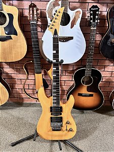 Guitarra Hurricane Superstrato regulada