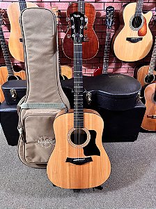 Violão Taylor 110e elétrico regulado elixir bag (com detalhe)