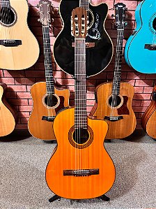 Violão Takamine nylon EG124C elétrico tp4t regulado