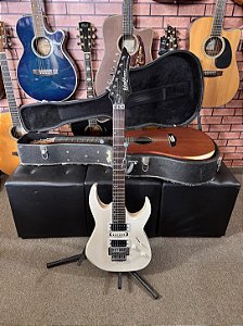 Guitarra Washburn WR154 superstrato regulada
