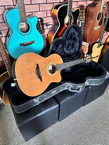 Violão Manuel Rodriguez Caballero 10 nylon elétrico fishman