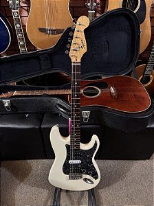 Guitarra Squier (Fender) hsh caps Seymour Duncan Cabrera Sergio Rosar