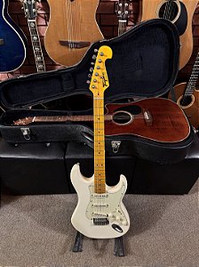 Guitarra Tagima tg530 strato regulada