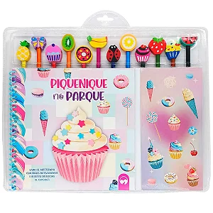 Livro para Colorir Piquenique no Parque - com Lápis de Cor, Borracha e Adesivos