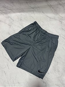 Short Nike Dri Fit Cinza