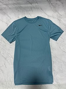 Camiseta Nike Dri Fit azul claro