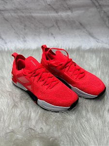 Tenis Under Armour Laranja