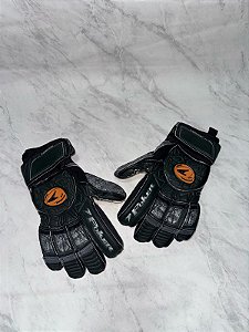 Luva de Goleiro Poker