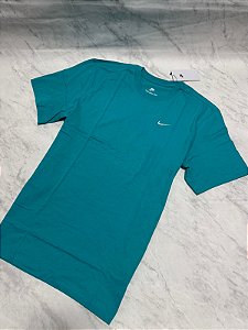 Camiseta Nike Mini Swoosh Azul Turquesa