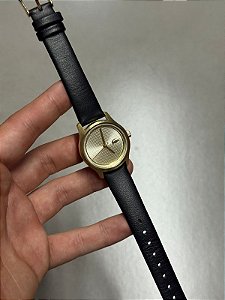 Relogio Lacoste Couro preto(feminino)