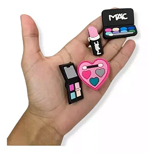 Kit Pins Pingentes, Apliques, Bottons - Maquiagem