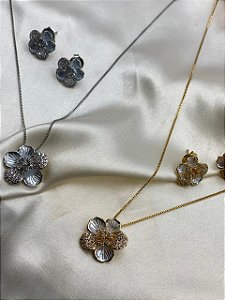 Conjunto colar e brinco - flor com zircônias