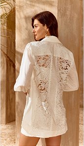 CAMISA COM RENDA