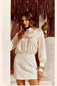 CAMISA COM CROCHÊ