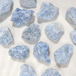 Calcita azul natural bruta - leveza - 30 a 57g