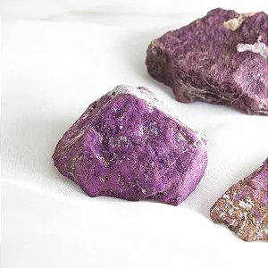 Purpurita natural bruta - evolução e autocura - 17 a 25g