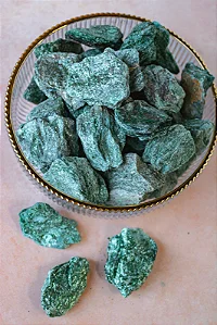 Fuchsita natural bruta - leveza e cura emocional - 11 a 14g