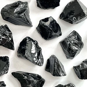 Obsidiana natural bruta - espelho da alma e proteção - 25 a 35g