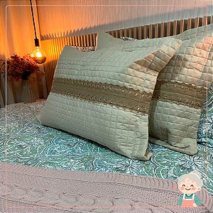 02 Porta Travesseiros Matelado Bege Renda Central com Ziper