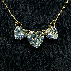 Colar Triplo Coração Cristal