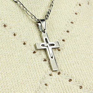 Pingente Cruz Prateada em Aço