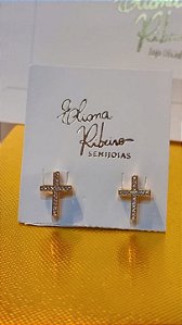 Brinco fixo cruz com zircônia dourado