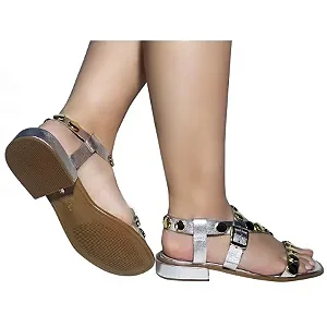 Sandália metalizada boho