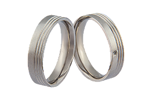 Par Aliança Aço Inox Fosca Com 3 Frisos Reta 5mm Com Zirconia Cristal 1,50mm - SR077