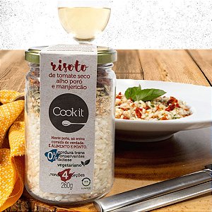 Risoto de Tomate Seco, Alho Poró e Manjericão - Cook It
