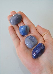 Quartzo Azul Rolado - Paciência, Comunicação, Medos, Sabedoria e Compreensão