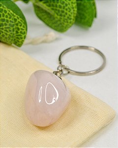 Chaveiro de Quartzo Rosa Rolado - Amor, Autoestima, Perdão e Gratidão