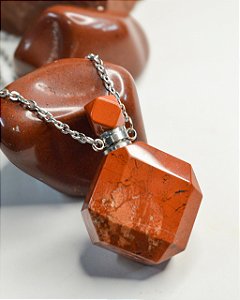 Colar Difusor de Jaspe Vermelho - Coragem, Atitude, Vitalidade e Saúde - Aço Inoxidável