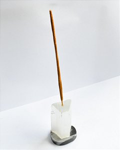 Incensário de Selenita - Limpeza Energética, Paz de Espírito, Cansaço Mental e Dores