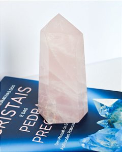 Ponta de Quartzo Rosa 400 a 600g - Autoestima, Amor, Gratidão e Relacionamentos