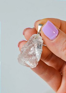 Pingente de Quartzo Cristal Bruto - Intensificador, Iluminação, Energização e Purificação