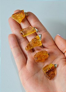 Pingente de Âmbar Natural - Analgésico, Anti-inflamatório, Calmante Natural e Sabedoria Ancestral