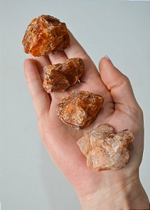 Quartzo Hematoide Amarelo Bruto - Vitalidade, Autenticidade, Dúvidas e Insegurança