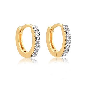 BRINCO ARGOLINHA CLICK MÉDIA COM PEDRAS DE ZIRCÔNIAS FOLHEADO A OURO