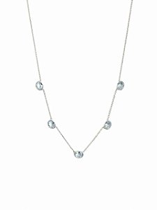 GARGANTILHA DELICADA COM PEDRAS DE ZIRCÔNIA AZUL FOLHEADO A RÔDIO BRANCO