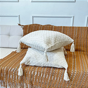 Kit Peseira De Cama Sofá 250x65 +2 Capas De Almofada Cor Cru