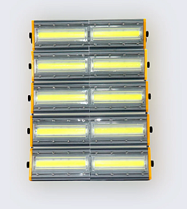 Refletor LED Linear 1000W IP68 para Campos e Quadras - Iluminação Potente com 5 Módulos Direcionáveis