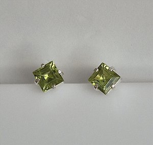 Brinco Laguna - Pedra Peridoto
