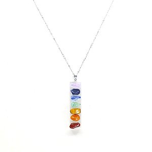 Gargantilha de Selenita e Pedras dos 7 Chakras com Corrente