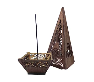 Incensário Luminária Pirâmide Triskle Lobo (29cm)