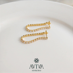 Brincos Ear Jacket com Zircônias - Modernidade e Sofisticação