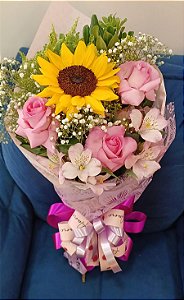 Buquê de Rosas Rosa e Girassol