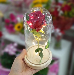 Rosa Vermelha Encantada Eterna Brilhante LED na Cúpula 21 cm Artificial