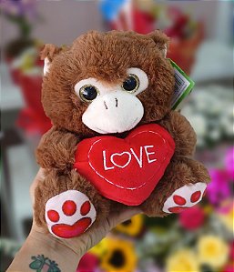 Macaco Marrom com um Coração "Love" 25 cm de Pelúcia